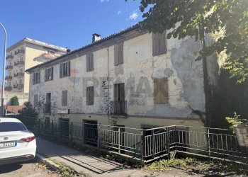 Edificio all\'aperto - Four-room apartment Via Feltre
 
43, Belluno - photo 8