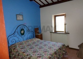 Camera / camera da letto - Rustic Via Campi Lunghi (ex Palazzo di Avenale)
 
42, Cingoli - photo 27