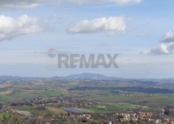 Vista delle montagne - Rustic Via Campi Lunghi (ex Palazzo di Avenale)
 
42, Cingoli - photo 33