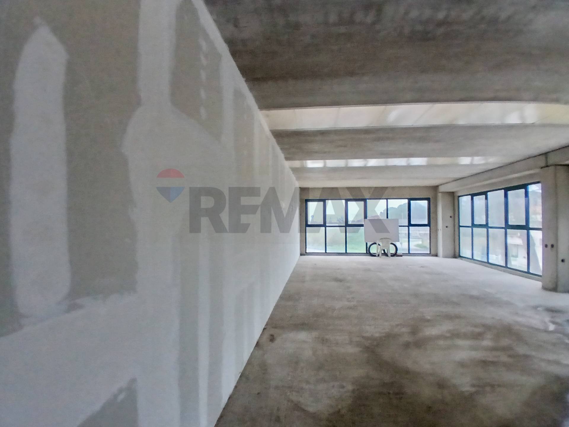 Parcheggio - Shed Via Barca
48, Loreto - photo 3