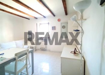 Sala da pranzo - Bilocale Strada Frazione Candia
 
50, Ancona - foto 2