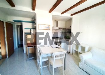 Sala da pranzo - Bilocale Strada Frazione Candia
 
50, Ancona - foto 5
