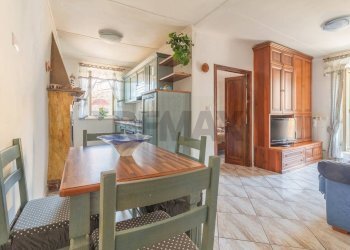 Sala da pranzo - Three-room apartment Via di Cellere
 
53, Ischia di Castro - photo 1