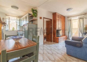 Sala da pranzo - Three-room apartment Via di Cellere
 
53, Ischia di Castro - photo 2