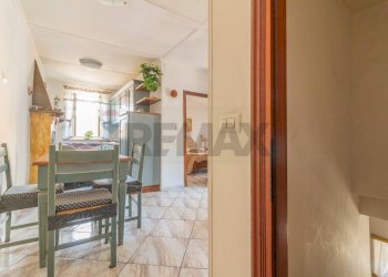 Sala da pranzo - Three-room apartment Via di Cellere
 
53, Ischia di Castro - photo 7