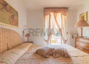 Camera / camera da letto - Three-room apartment Via di Cellere
 
53, Ischia di Castro - photo 28