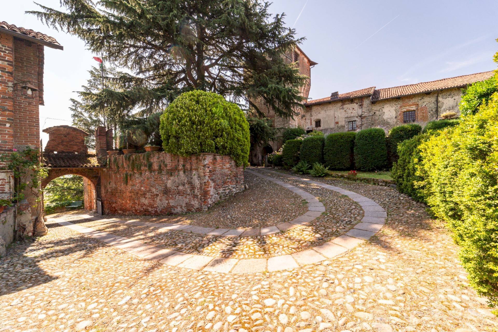 Foto 3 - Castello Via Duchessa Jolanda
 
8, Moncrivello - foto 3