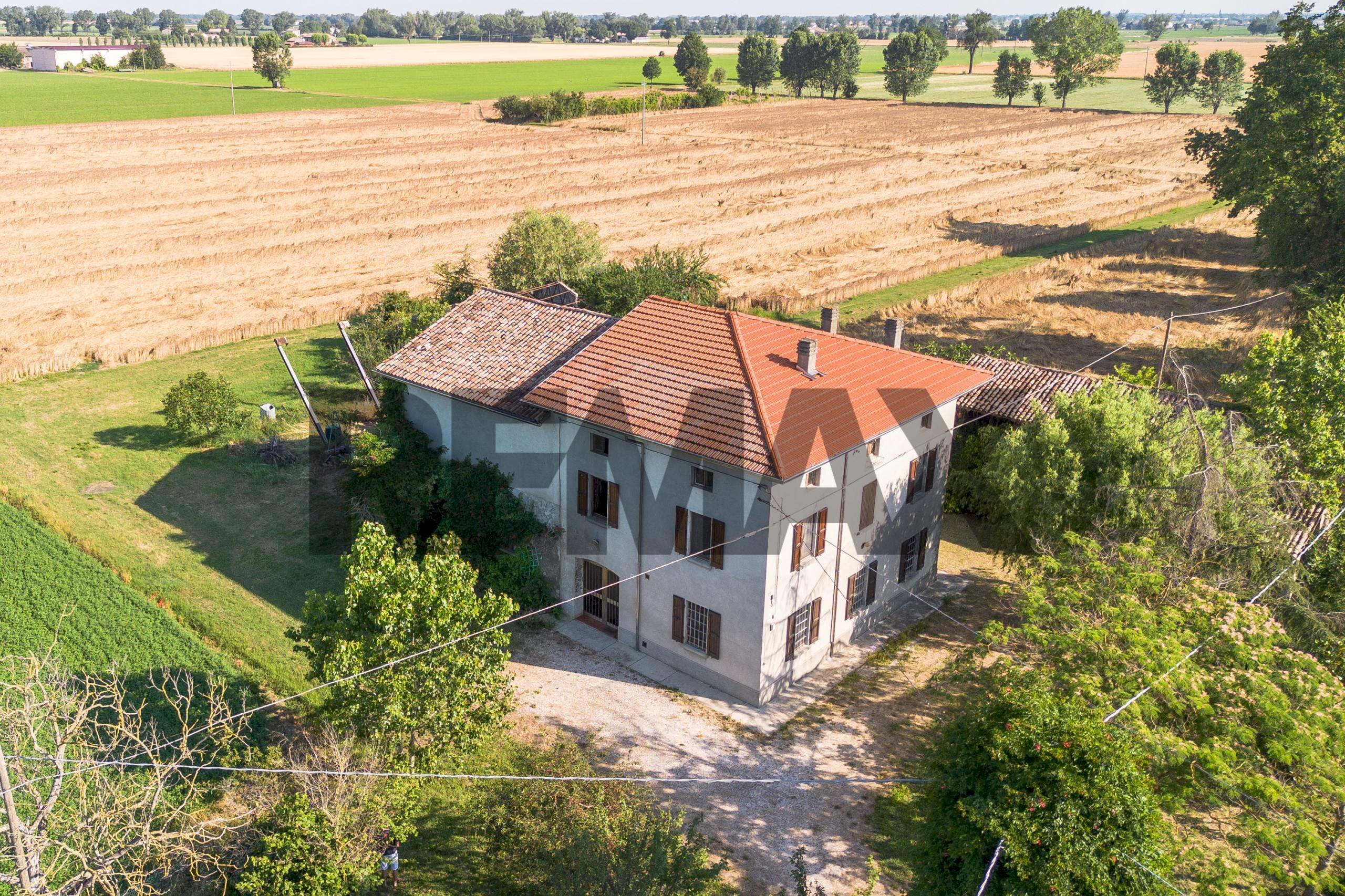 Casa all\'aperto - Independent house Frazione Castione dei Marchesi
 
160, Fidenza - photo 1