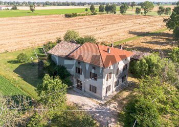 Casa all\'aperto - Independent house Frazione Castione dei Marchesi
 
160, Fidenza - photo 1