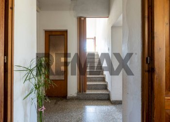 Scale - Independent house Frazione Castione dei Marchesi
 
160, Fidenza - photo 29
