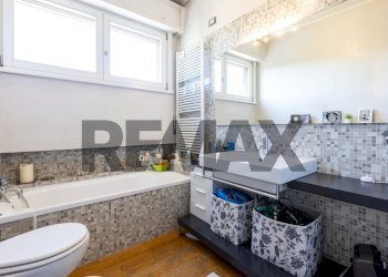 Bagno - Appartamento Via Giotto di Bondone
 
5, Fidenza - foto 17