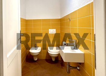 Bagno - Apartment vicolo ciboddo
 
32, Sassari - photo 19