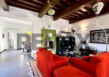 Soggiorno - Apartment vicolo ciboddo
 
32, Sassari - photo 2