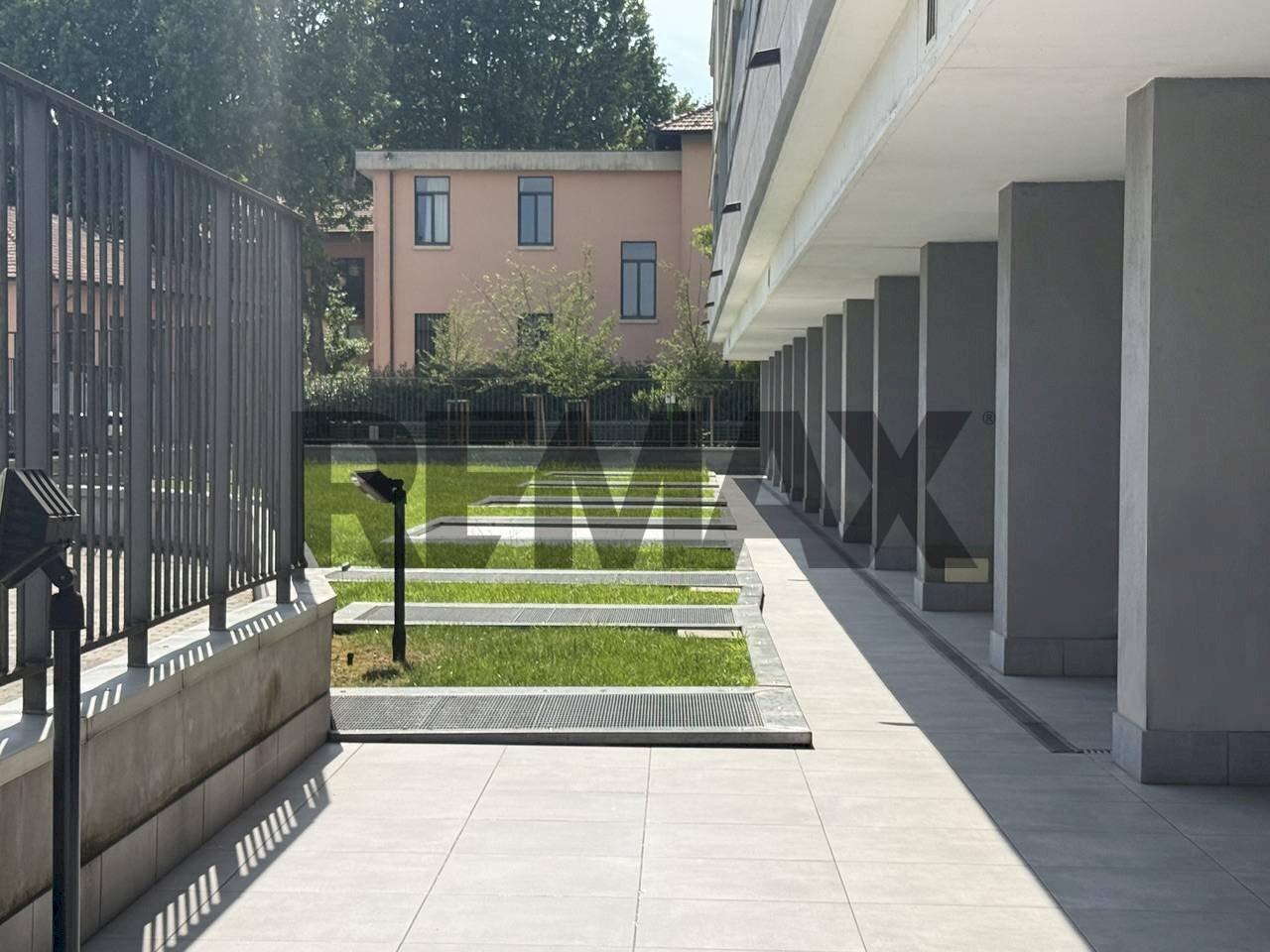 Edificio all\'aperto - Trilocale VIA TALIEDO
2, Milano - foto 3