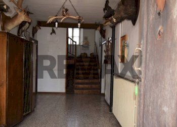 Hall / corridoio - Casa indipendente strada provinciale massese
 
41, Monchio delle Corti - foto 3