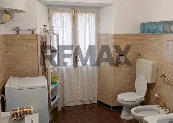 Bagno - Casa indipendente strada provinciale massese
 
41, Monchio delle Corti - foto 15
