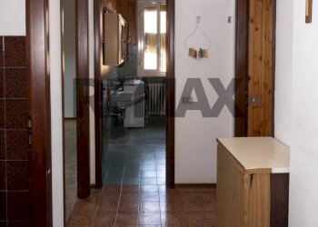 Hall / corridoio - Four-room apartment via cugini
 
1, Collecchio - photo 15