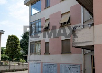Edificio all\'aperto - Four-room apartment via cugini
 
1, Collecchio - photo 30