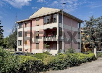 Edificio all\'aperto - Four-room apartment via cugini
 
1, Collecchio - photo 33