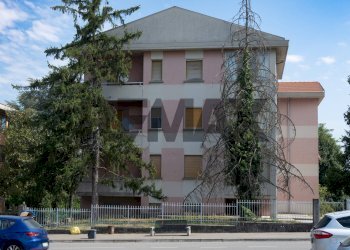 Edificio all\'aperto - Four-room apartment via cugini
 
1, Collecchio - photo 34