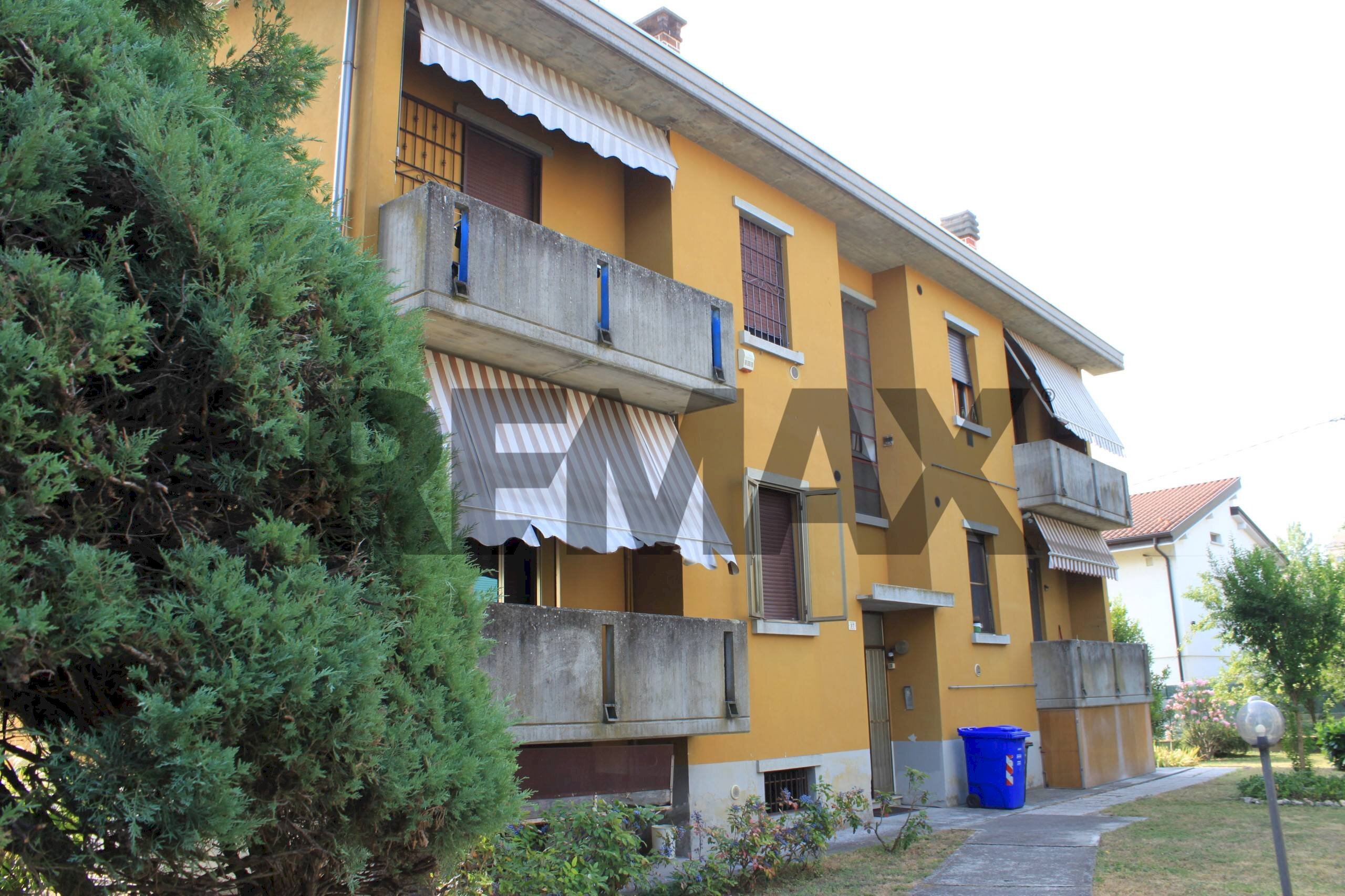 Edificio all\'aperto - Three-room apartment località parola
 
38, Fontanellato - photo 1