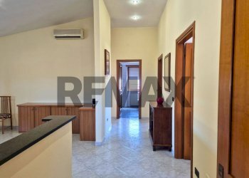 Hall / corridoio - Three-room apartment Via Paolo Damiani
 
96, Fiumicino - photo 11