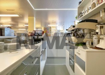 Cucina - Cafeteria - Cold Bar via dei colli
202, Selvazzano Dentro - photo 15