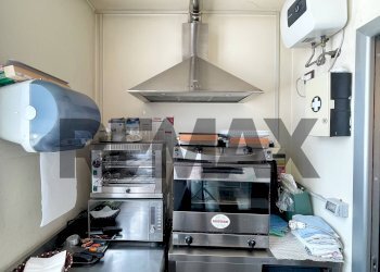 Cucina - Cafeteria - Cold Bar via dei colli
202, Selvazzano Dentro - photo 21