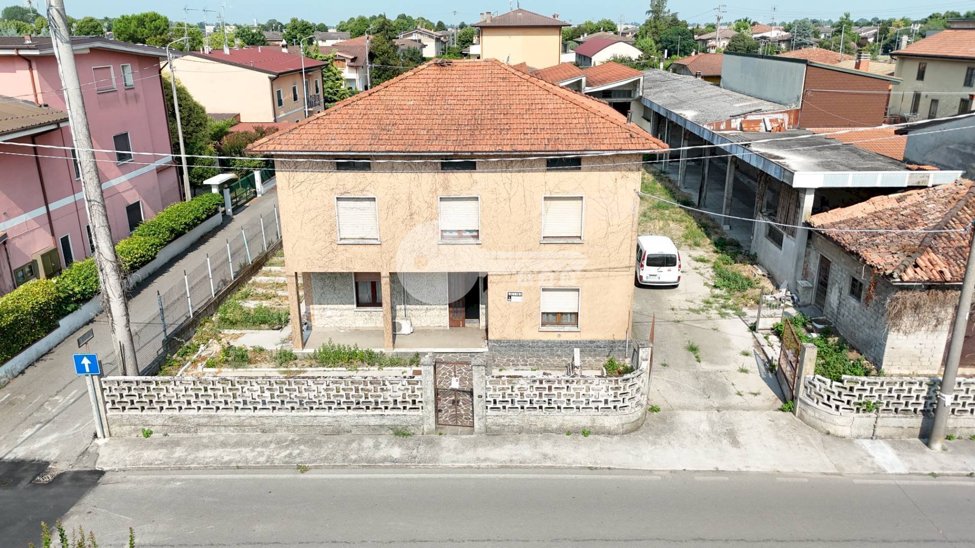Foto 1 - Villa Via Gramatica
 
27, Gottolengo - photo 1