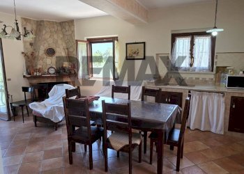 Sala da pranzo - Three-room apartment contrada vacastello
 
1, Itri - photo 14