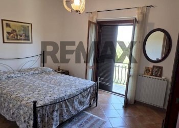Camera / camera da letto - Three-room apartment contrada vacastello
 
1, Itri - photo 19