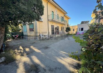 Casa all\'aperto - Three-room apartment VIA CRISTOFORO COLOMBO
 
90, Minturno - photo 10