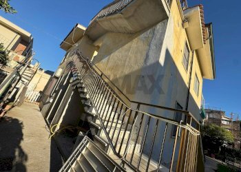 Edificio all\'aperto - Three-room apartment VIA CRISTOFORO COLOMBO
 
90, Minturno - photo 14
