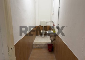 Bagno - Laboratorio Via Massimo D'Azzeglio
29/31, Bagheria - foto 14