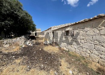 Casa all\'aperto - Rustico viale delle americhe
 
SN, Ragusa - foto 4
