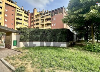 Edificio all\'aperto - Trilocale via Eugenio Curiel
 
196, Rozzano - foto 9