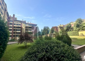 Edificio all\'aperto - Trilocale via Eugenio Curiel
 
196, Rozzano - foto 12
