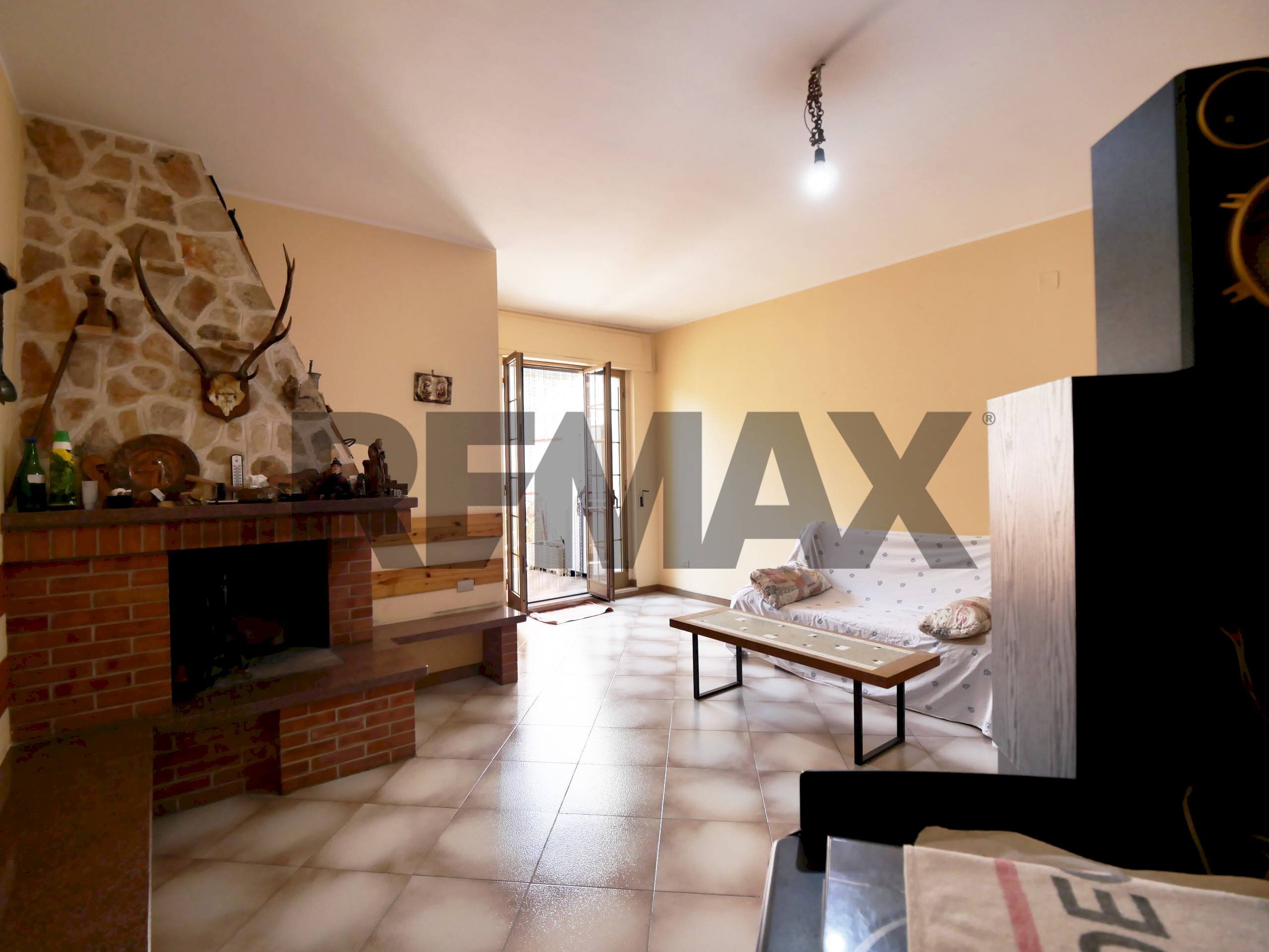 Soggiorno - Casa indipendente Via Giuseppe Garibaldi
17/19, Turi - foto 3