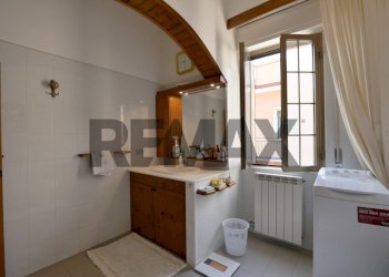 Bagno - Casa indipendente Via Giuseppe Garibaldi
 
17/19, Turi - foto 11