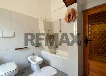 Bagno - Casa indipendente Via Giuseppe Garibaldi
 
17/19, Turi - foto 12