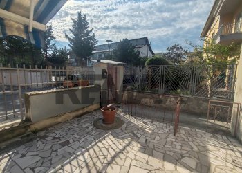 Terrazza - Semi-detached house Via Dei Peligni
 
149, Pescara - photo 15
