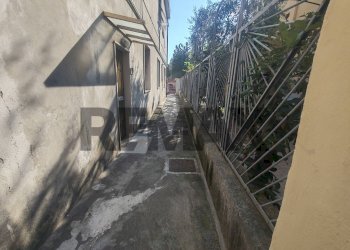 Edificio all\'aperto - Semi-detached house Via Dei Peligni
 
149, Pescara - photo 19