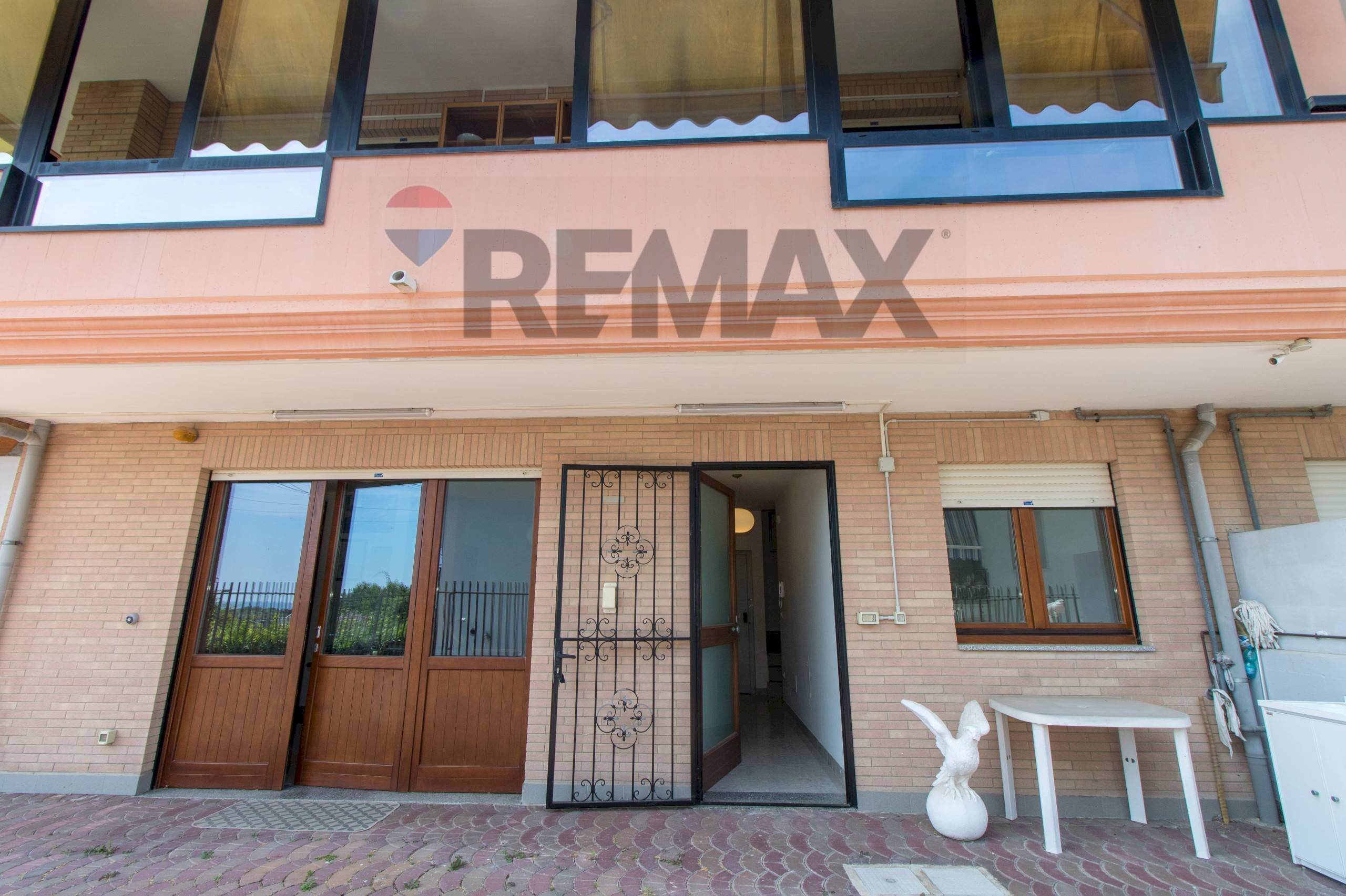 Edificio all\'aperto - Semi-detached house Via Giuseppe Toppeta
29/1, Pescara - photo 2