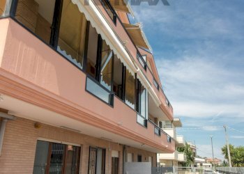 Edificio all\'aperto - Semi-detached house Via Giuseppe Toppeta
 
29/1, Pescara - photo 1
