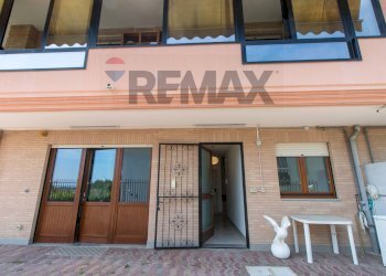 Edificio all\'aperto - Semi-detached house Via Giuseppe Toppeta
 
29/1, Pescara - photo 2