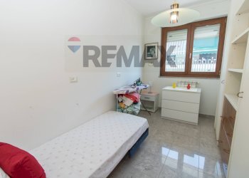 Camera / camera da letto - Semi-detached house Via Giuseppe Toppeta
 
29/1, Pescara - photo 12