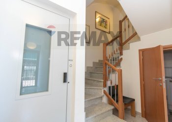Scale - Semi-detached house Via Giuseppe Toppeta
 
29/1, Pescara - photo 13