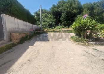 Giardino - Three-room apartment Via San Berardino
 
10, Francavilla al Mare - photo 23