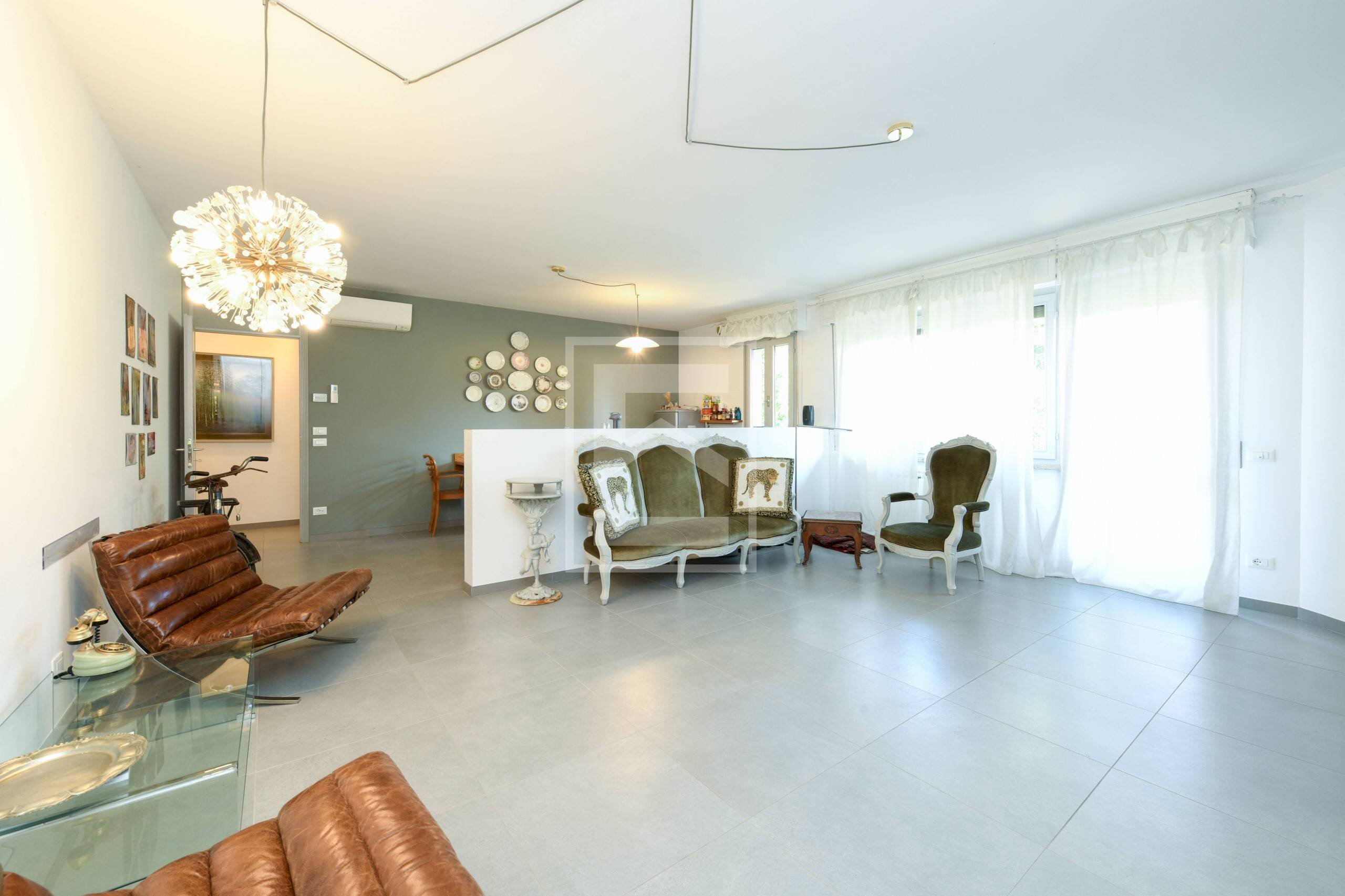 Foto 3 - Four-room apartment VIA SAN MARTINO DELLA BATTAGLIA, Sirmione - photo 3