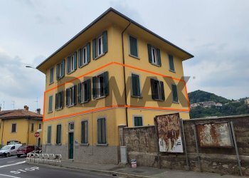 Edificio all\'aperto - Apartment Via Fratelli Calvi
24, Villa d'Almè - photo 2